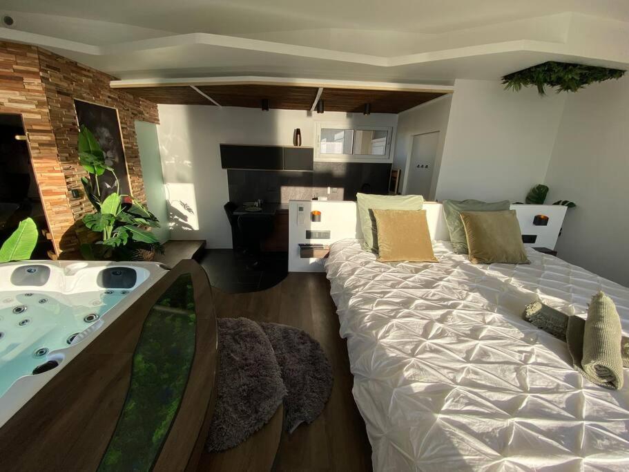 Sunset Apartment Six-Fours-les-Plages Luaran gambar
